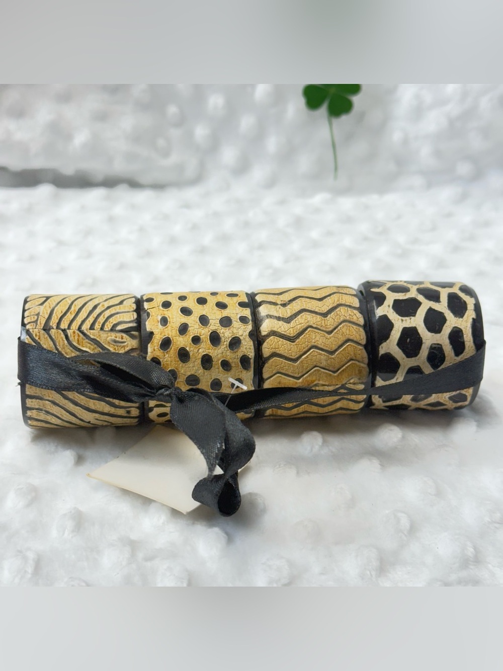 Vintage African Carved Pattern Napkin Rings Set